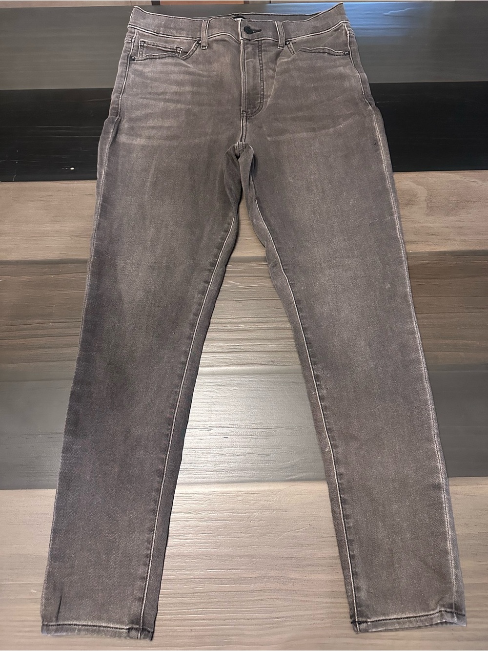 Express Jeans - Picture 3 of 4